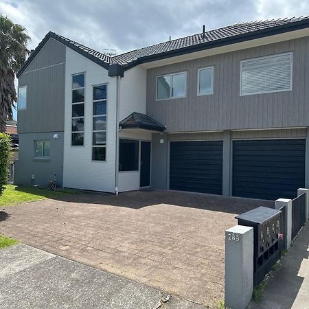 At The Bay - Mt Maunganui Holiday Home Tauranga Buitenkant foto